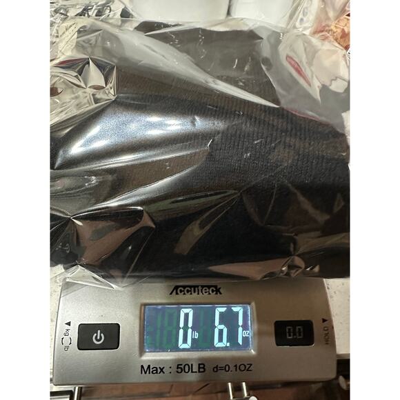 Neiman Marcus Vtg Cashmere Cardigan Button Front Black L
Feminine Old Money - Picture 14 of 14